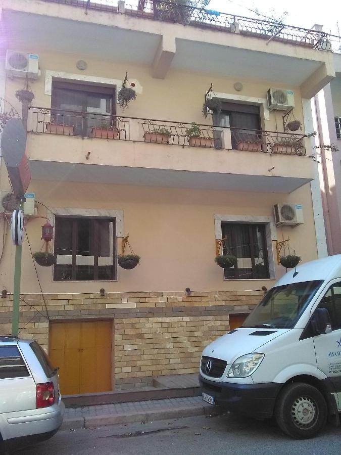 Vila Sula Guesthouse Durres Exterior photo